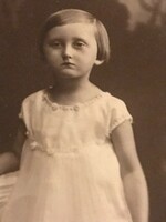 Old photo with hard board, child's photo from 1927. In good, preserved condition.