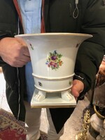 Herend nailed porcelain vase from 1940, height 18 cm