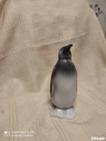Nagyméretű porcelán pingvin