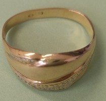 Arany gyűrű eladó