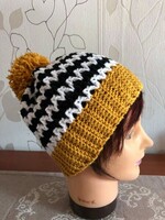 Women's crochet beanie hat zigzag s/m