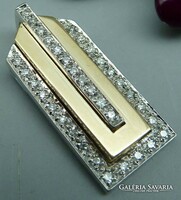 Egyedi 0.36 ct gyémántokkal arany medál.Tanúsítvány van