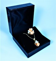 Curio, 14k gold ring and necklace with pendant, inside original coral and pearl!!!