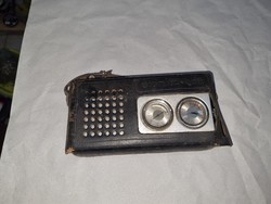 Old signal radio