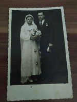 Esküvői fotó, mérete: 13,5 cm x 8,5 cm, 1941-ből