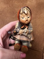 Hummel goebel figurine - knitting girl