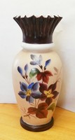 Gyönyörű fodros szájú kikerics virágmintás szakított tejüveg váza a XX. század elejéről. Hibátlan