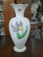 Hand-painted Herend kitty with tulip flower pattern, porcelain vase. 18.5 Cm.