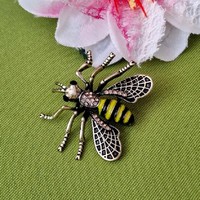 Pin, brooch bro244 - small rhinestone bee with antique effect 43x40mm