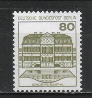 Postatiszta Berlin 944 Mi 674      0,80 Euró