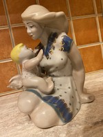 Figurális női porcelán gyerekkel