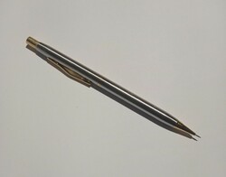 Retro metal fountain pen.