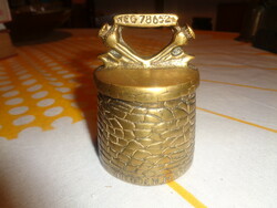 Öntött bronz  , kis harang -  csengő ,  feliratos  , angol  gyártású mérete  6 x 8 cm