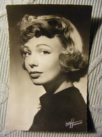 Dany Robin (1927. április 14.  – 1995. május 25.) képeslap francia színésznő