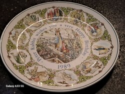 Wedgwood Nyúl Péter angol gyermek porcelán lapos tányér Beatrix Potter Peter Rabbit