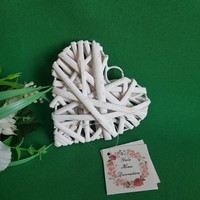 Új, fehér színű, szív alakú rattan dísz, dekoráció, esküvői kiegészítő