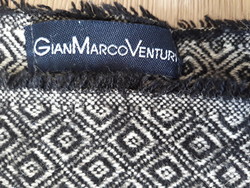 Elegant gian marco venturi winter scarf for men
