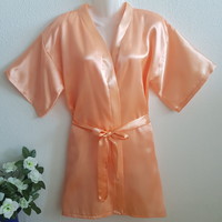 New peach-colored satin robe with a small flaw, robe in preparation - approx. M