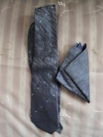 Retro nyakkendő 8. (1970-es, 1980-as évek, díszzsebkendő)