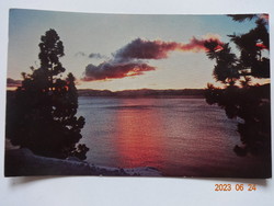 Régi képeslap: USA, Naplemente a Tahoe tónál