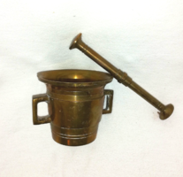 Sárgaréz mozsár törővel