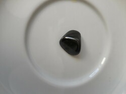 Hematite mineral (1.8 x 1.6 x 0.8 cm)