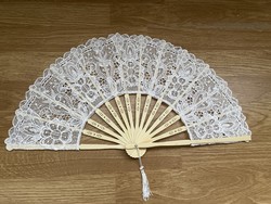Very nice white lace fan,
