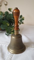 Nagyméretű réz csengő,harang fa markolattal