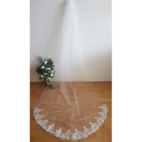ÚJ, kézzel készített, 1 rétegű, csipkés szélű EKRÜ, 3 méteres menyasszonyi fátyol (92.2)