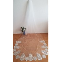 ÚJ, kézzel készített, 1 rétegű, csipkés szélű EKRÜ, 3 méteres menyasszonyi fátyol (95.2)