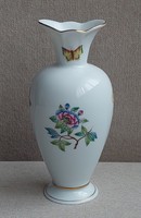 Herend porcelain vase with Victoria pattern in perfect condition