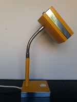 Vintage skandináv design sárga asztali lámpa az 1960-as évekből