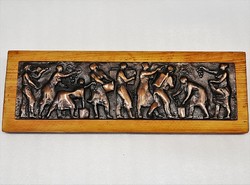 Kubisch János: Szüret - öntött bronz fali dombormű / relief / plakett fa alapon