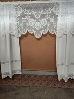 A beautiful flawless double-wing panoramic curtain