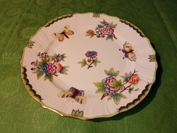 Herend porcelain, flat plate with Victoria pattern