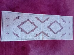 Kalotaszegi vágásos, vagdalásos futó terítő 93 x 34 cm