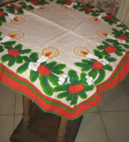 Gyönyörű karácsonyi terítő asztalközép