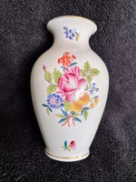 Herendi porcelán váza, virágmintás dekorral, 14 cm, 1955