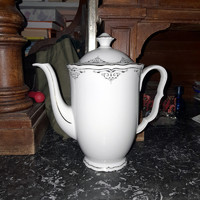 Epiag df large immaculate teapot - art&decoration