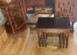 Koloniál 3db-os kisasztalka rejtett fiókos eladó