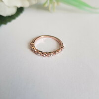 New rose gold ring with crystal rhinestones - usa sizes 6 and 8