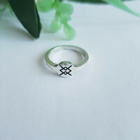 New mini ring with rune pattern - usa 4 / eu 47 / ø15mm