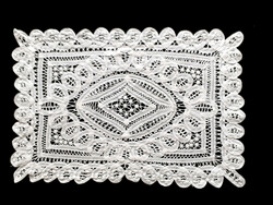 Beautiful Brussels lace tablecloth. 42X32 cm