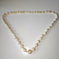 Wonderful bone necklaces 47cm