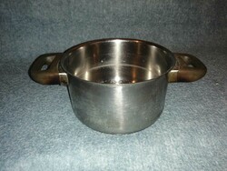 Pot with metal handle (a5)