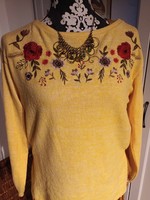 C&A sárga kötött pulcsi virágokkal