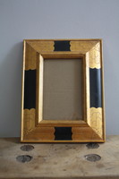 Old wood, glass photo frame with flower motif - in gold and black
