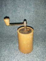 Retro pepper grinder (a5)