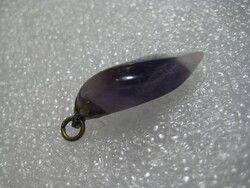 Medál , szép lila kővel 25 mm