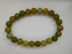 Peridot mineral bracelet /olivine/ 8 mm